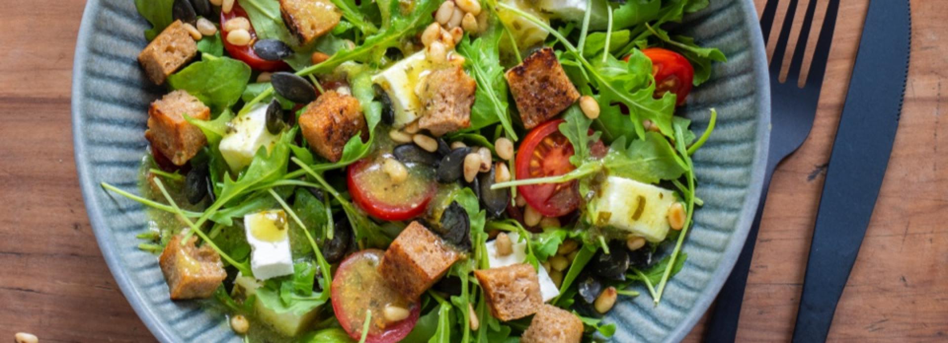 Ukrutný salát s krutony | THOMY